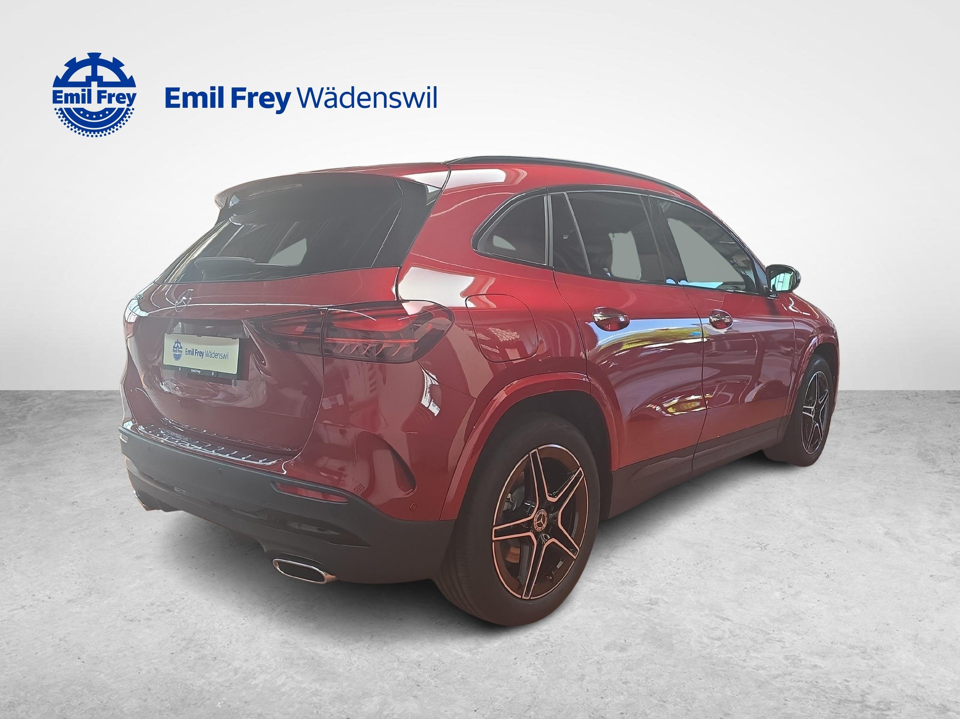MERCEDES-BENZ GLA 250 e EQ Star AMG Line-image-3