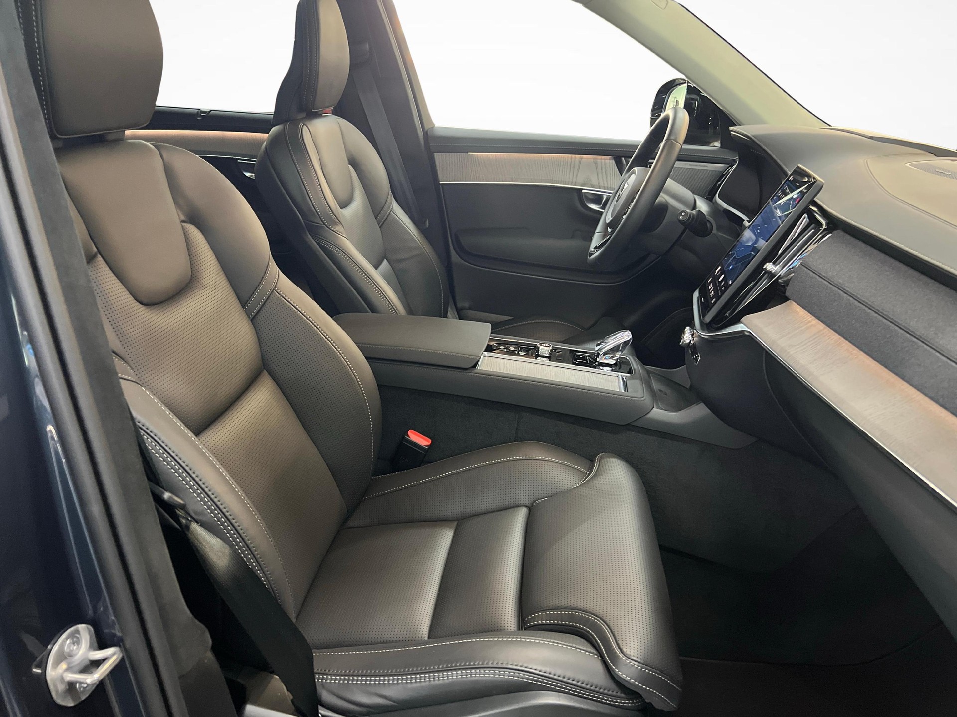 VOLVO XC90 2.0 T8 TE Ultra Dark eAWD-image-9