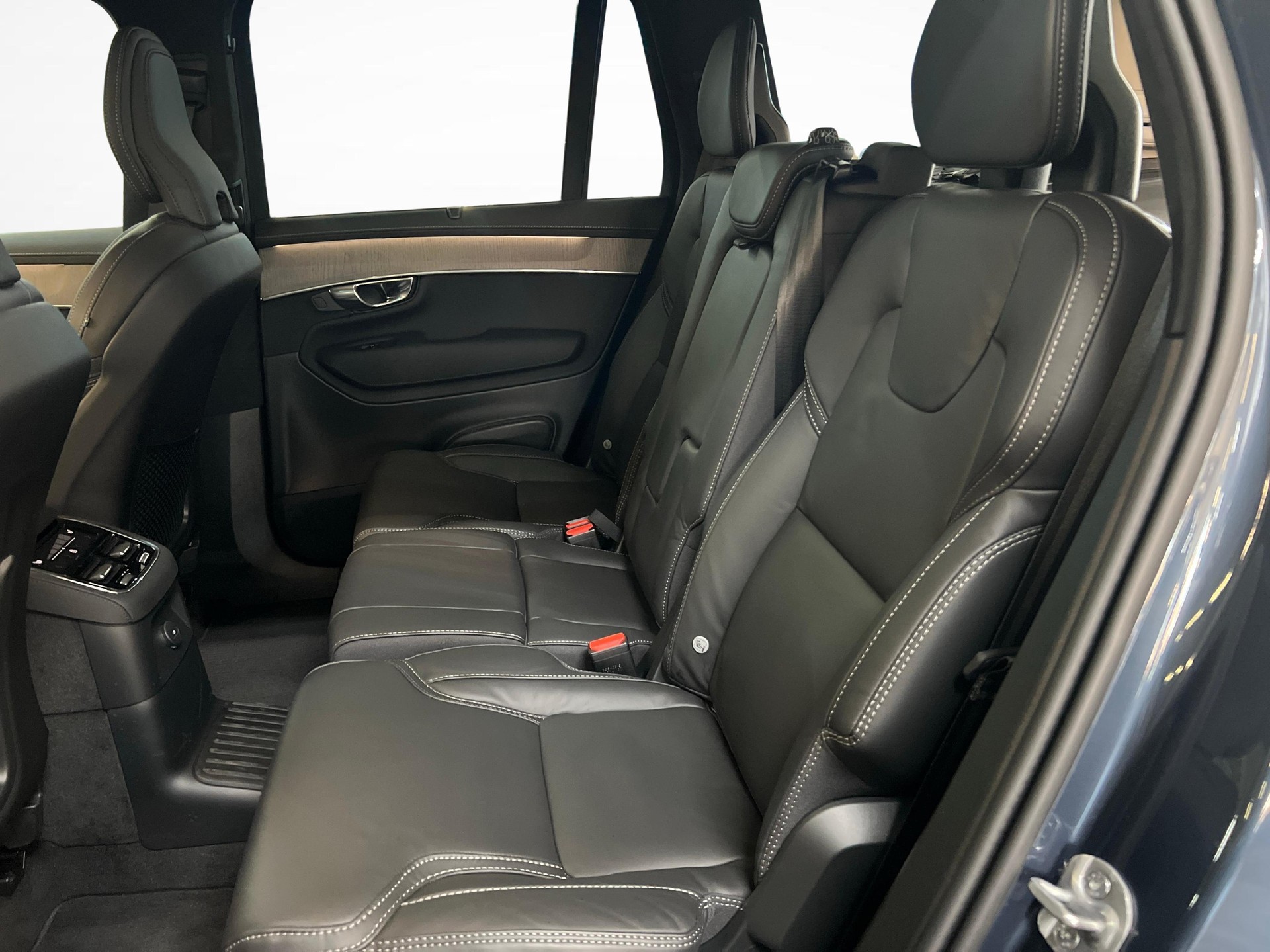 VOLVO XC90 2.0 T8 TE Ultra Dark eAWD-image-10