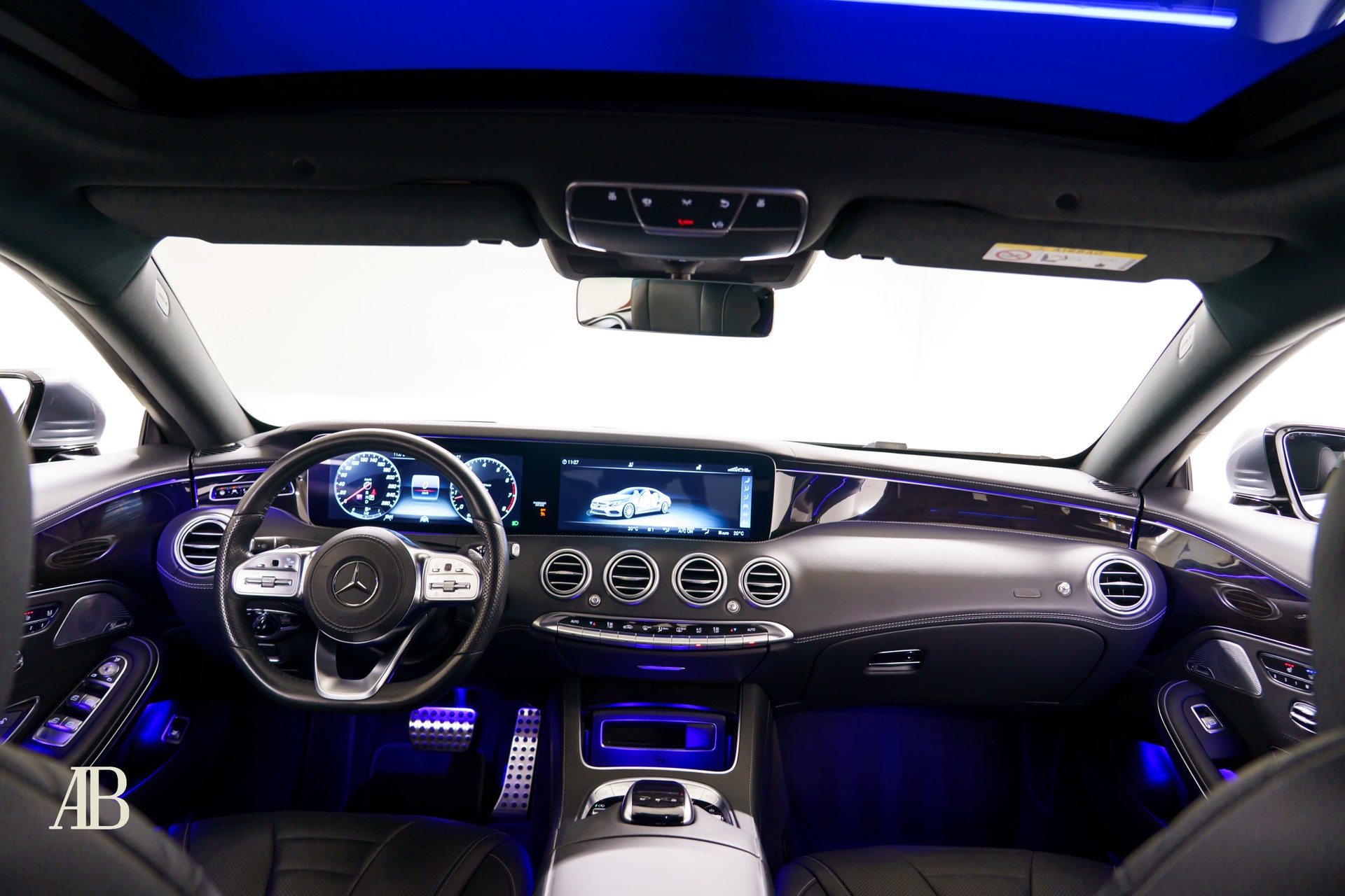 MERCEDES-BENZ S 560 V8 AMG Line Coupé-image-9