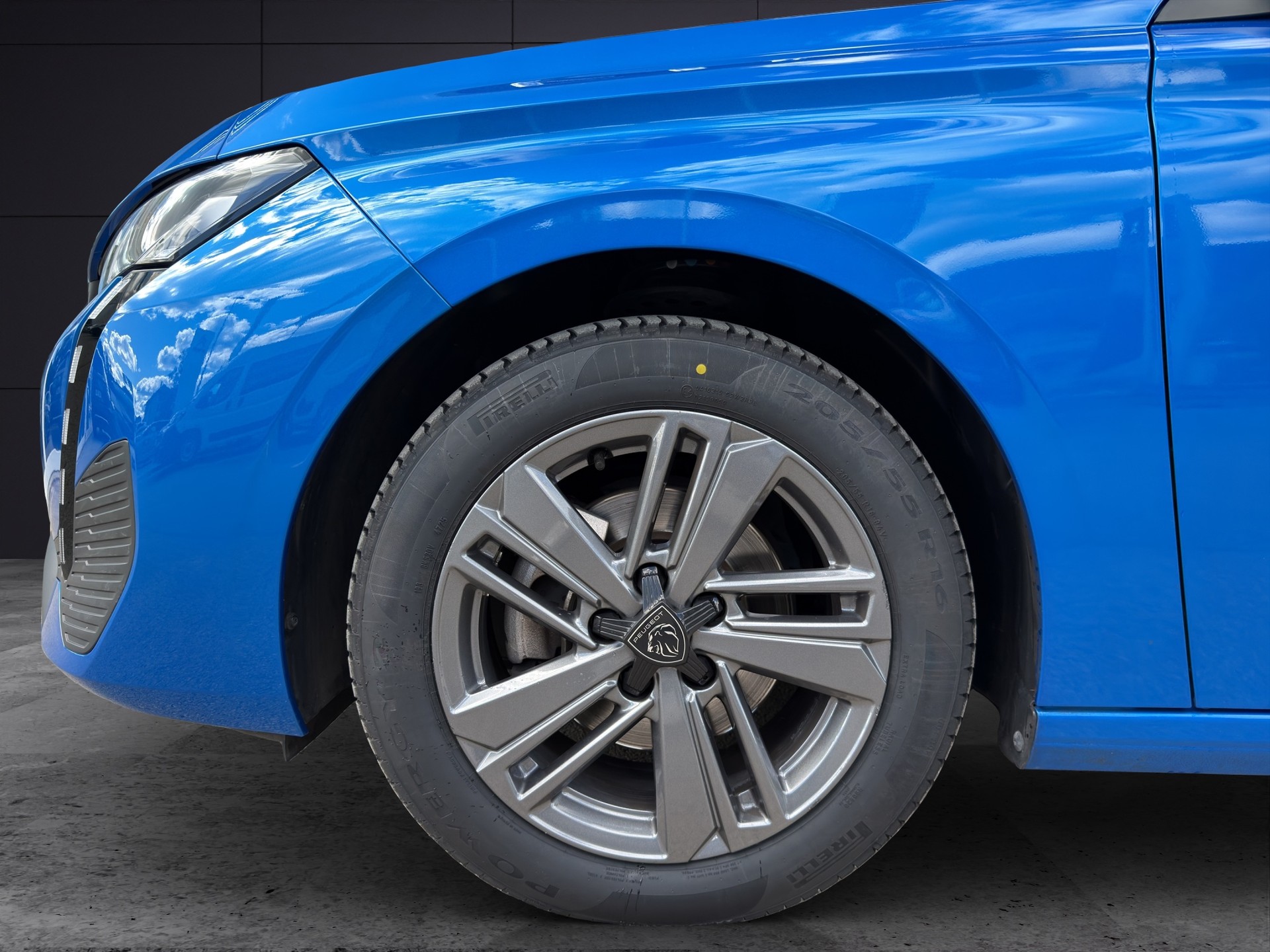 PEUGEOT 308 1.2 Active Pack EAT8-image-4