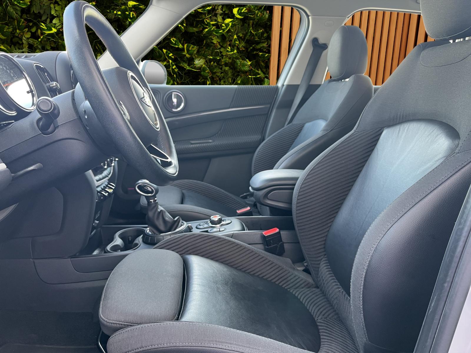MINI Countryman Cooper SE ALL4 Steptronic (CH)-image-8