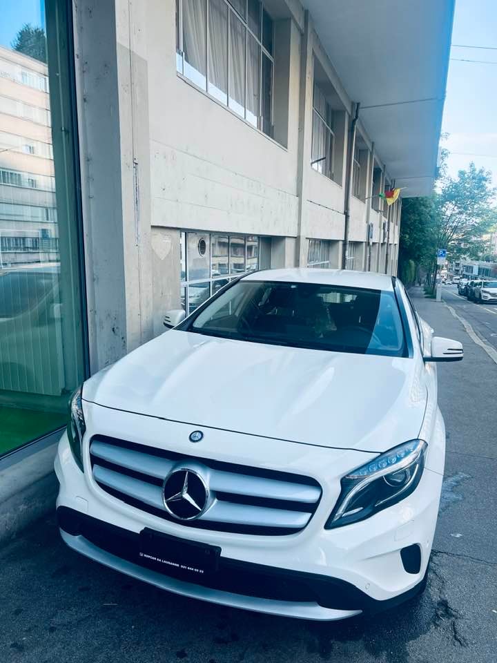 MERCEDES-BENZ GLA 200 CDI Swiss Star Edition 4Matic 7G-DCT-image-3