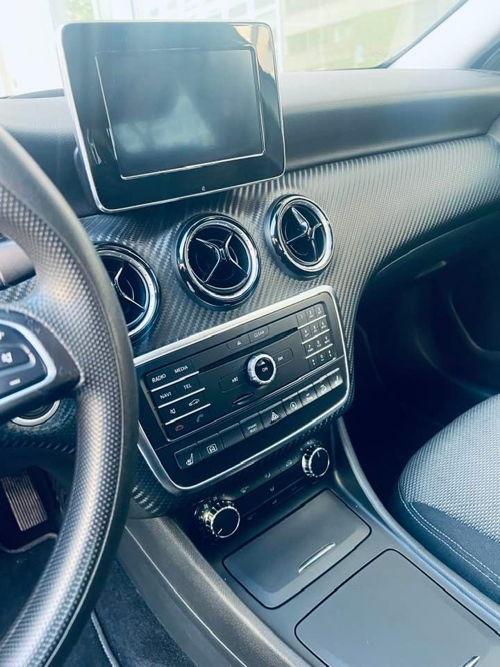 MERCEDES-BENZ GLA 200 CDI Swiss Star Edition 4Matic 7G-DCT-image-2