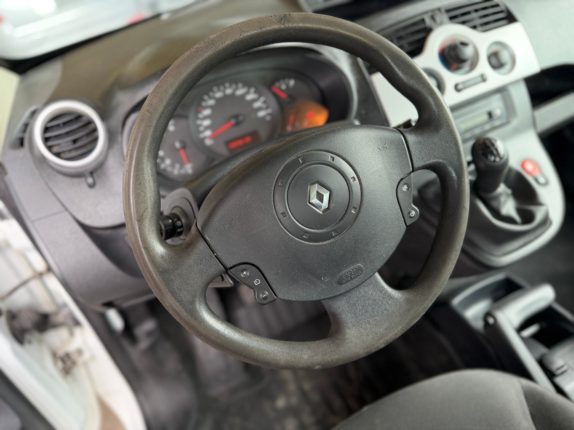 RENAULT Kangoo dCi 90 Business Klima-image-5