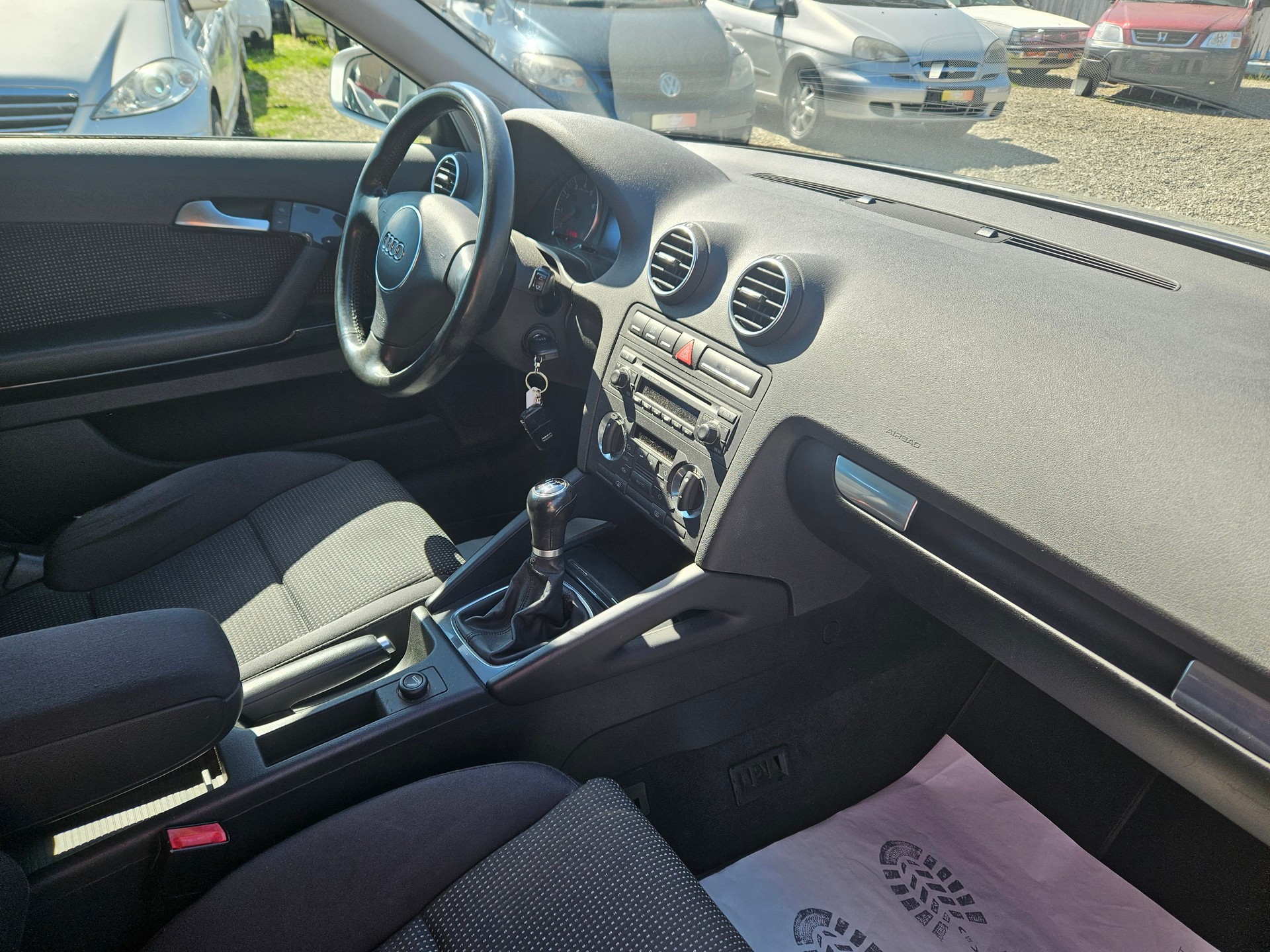 AUDI A3 1.6 Ambition-image-14