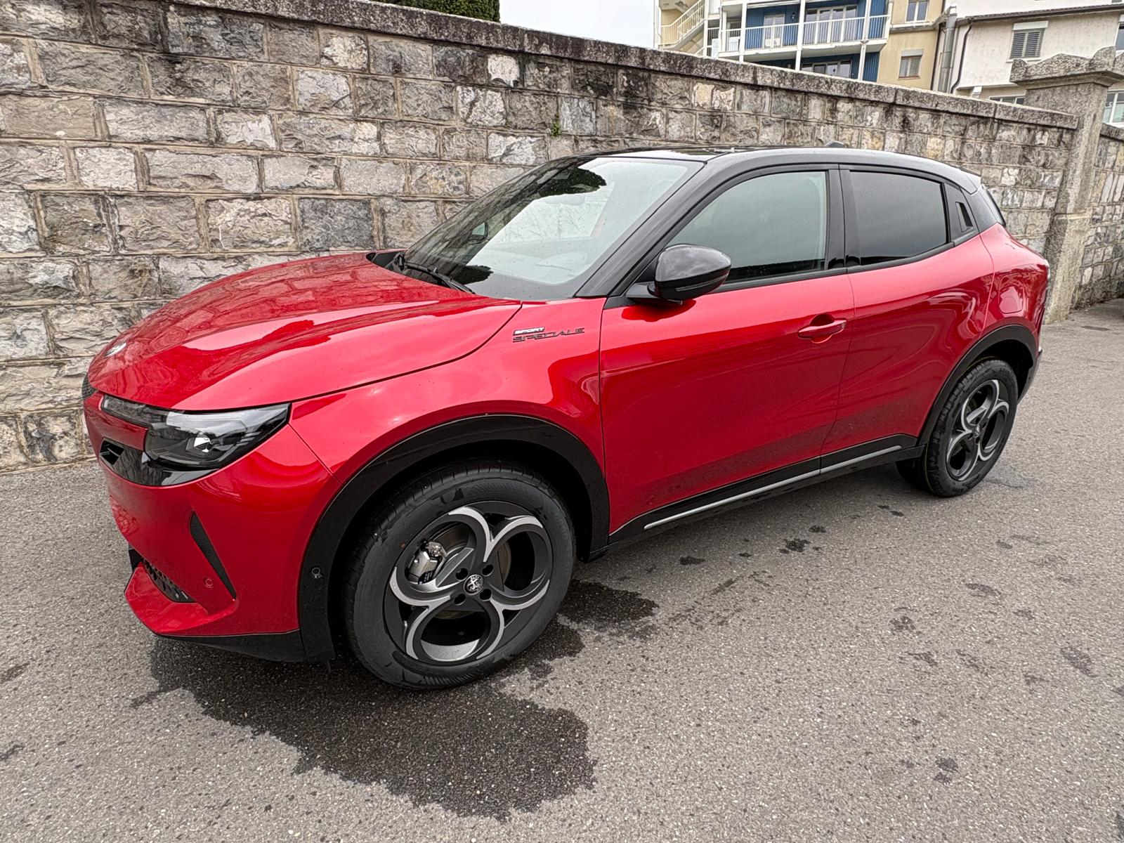 ALFA ROMEO Junior 1.2 48V Hybrid Q4 Sport Spéciale-image-2