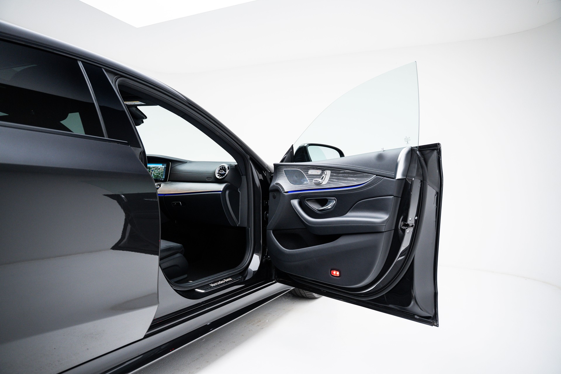 MERCEDES-BENZ CLS 350 d AMG Line 4Matic 9G-Tronic-image-20