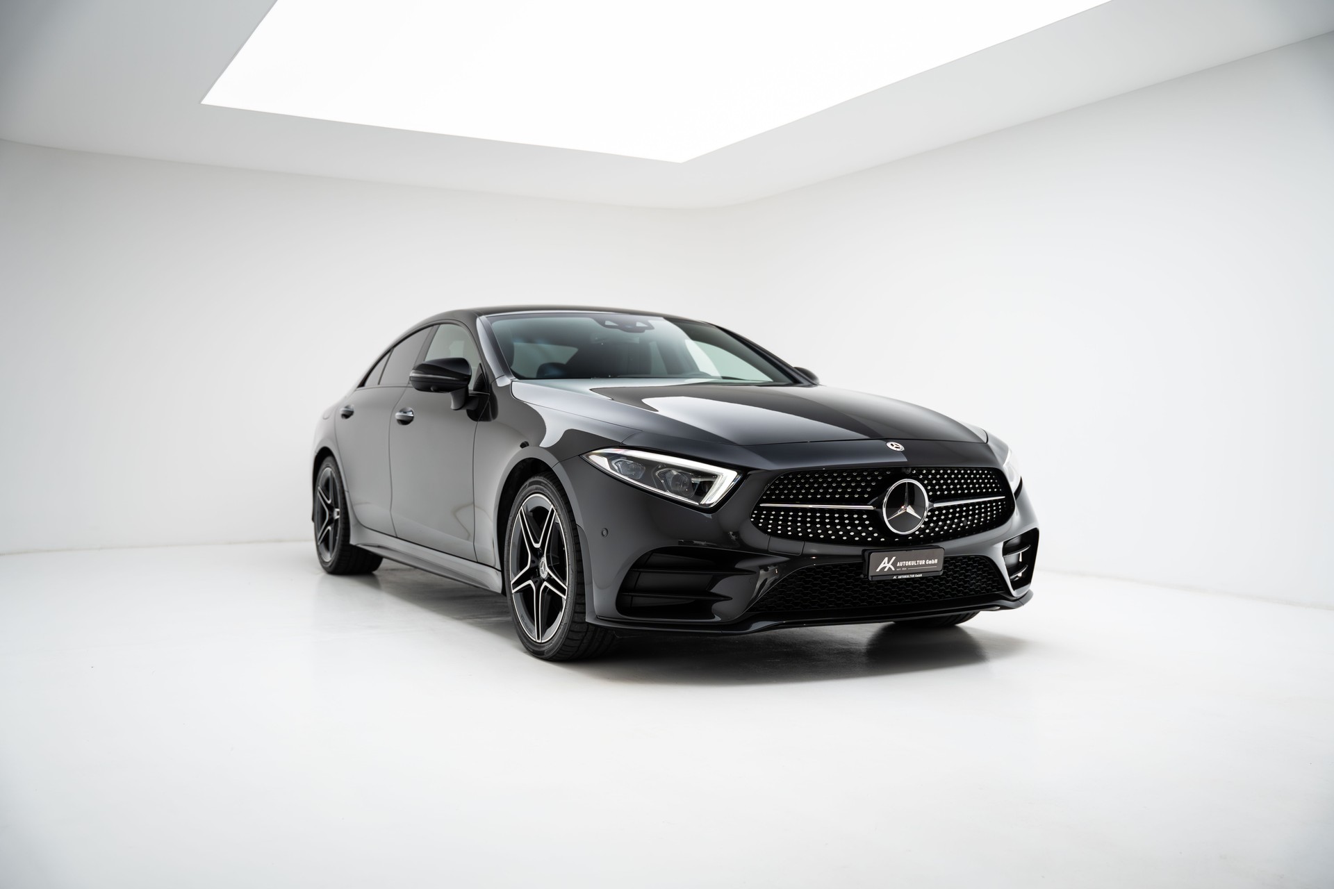 MERCEDES-BENZ CLS 350 d AMG Line 4Matic 9G-Tronic-showroom-element-1