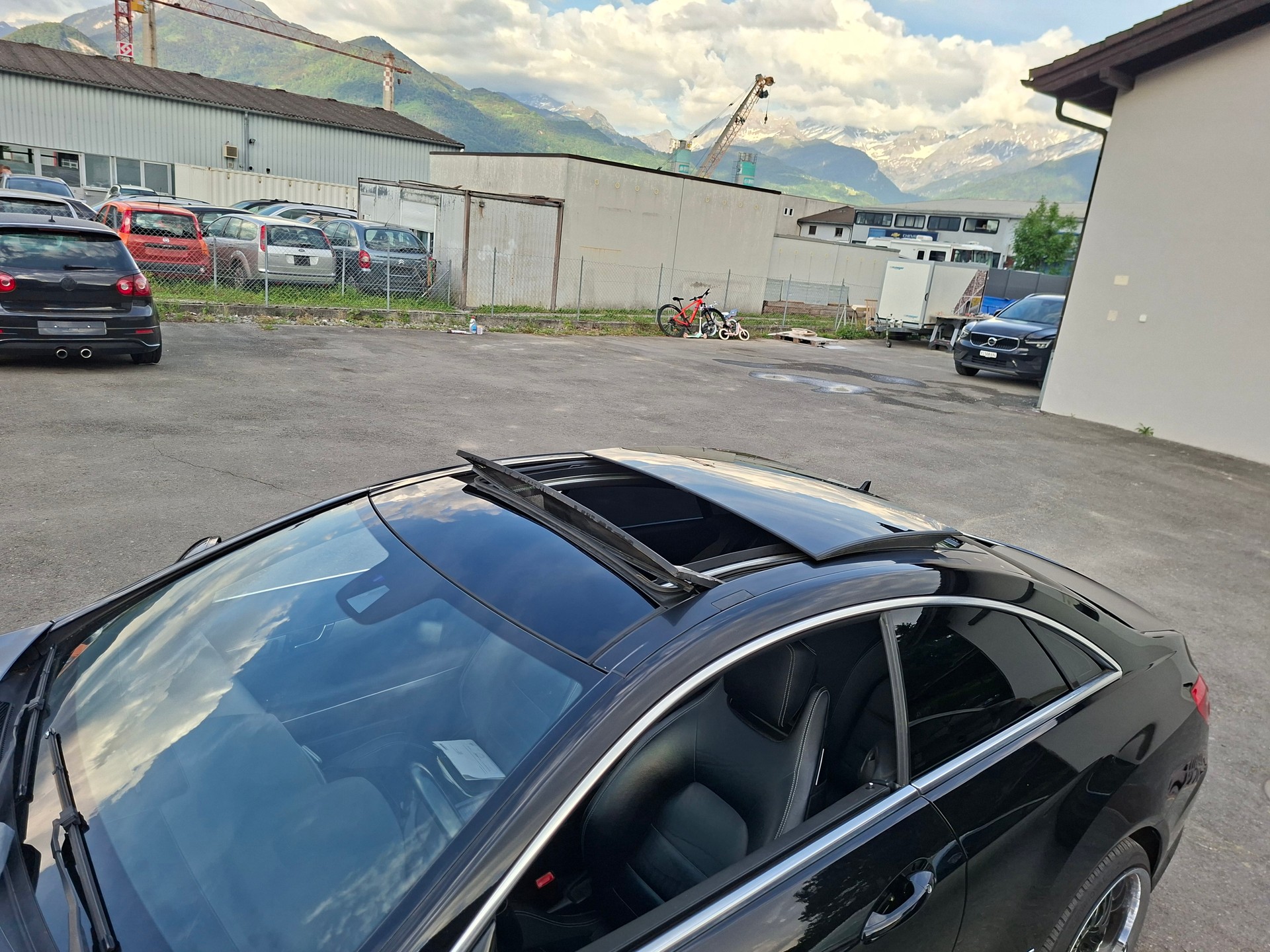 MERCEDES-BENZ E 350 CGI BlueEfficiency 7G-Tronic-image-10