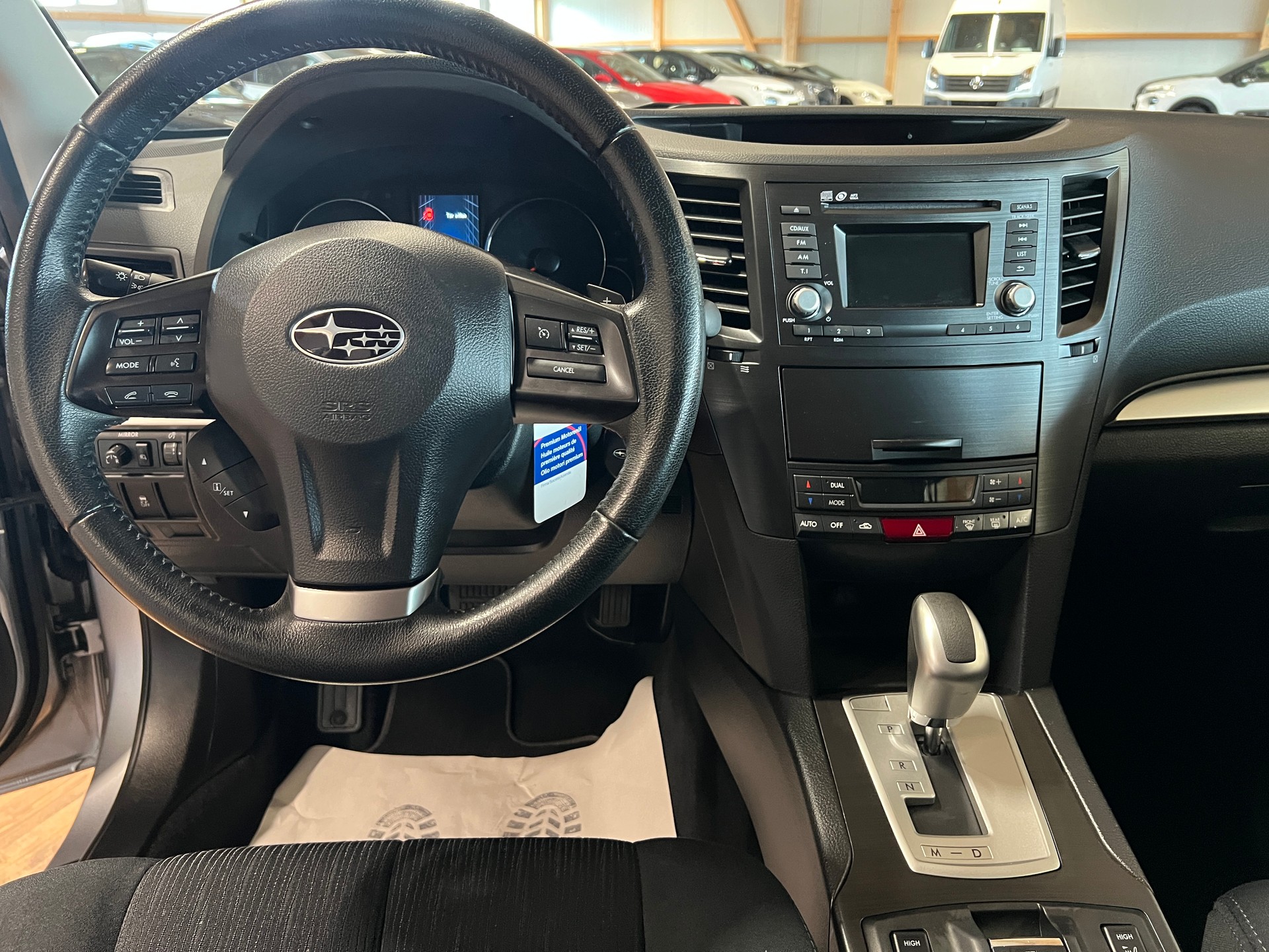 SUBARU Outback 2.5i Limited AWD Lineartronic-image-9