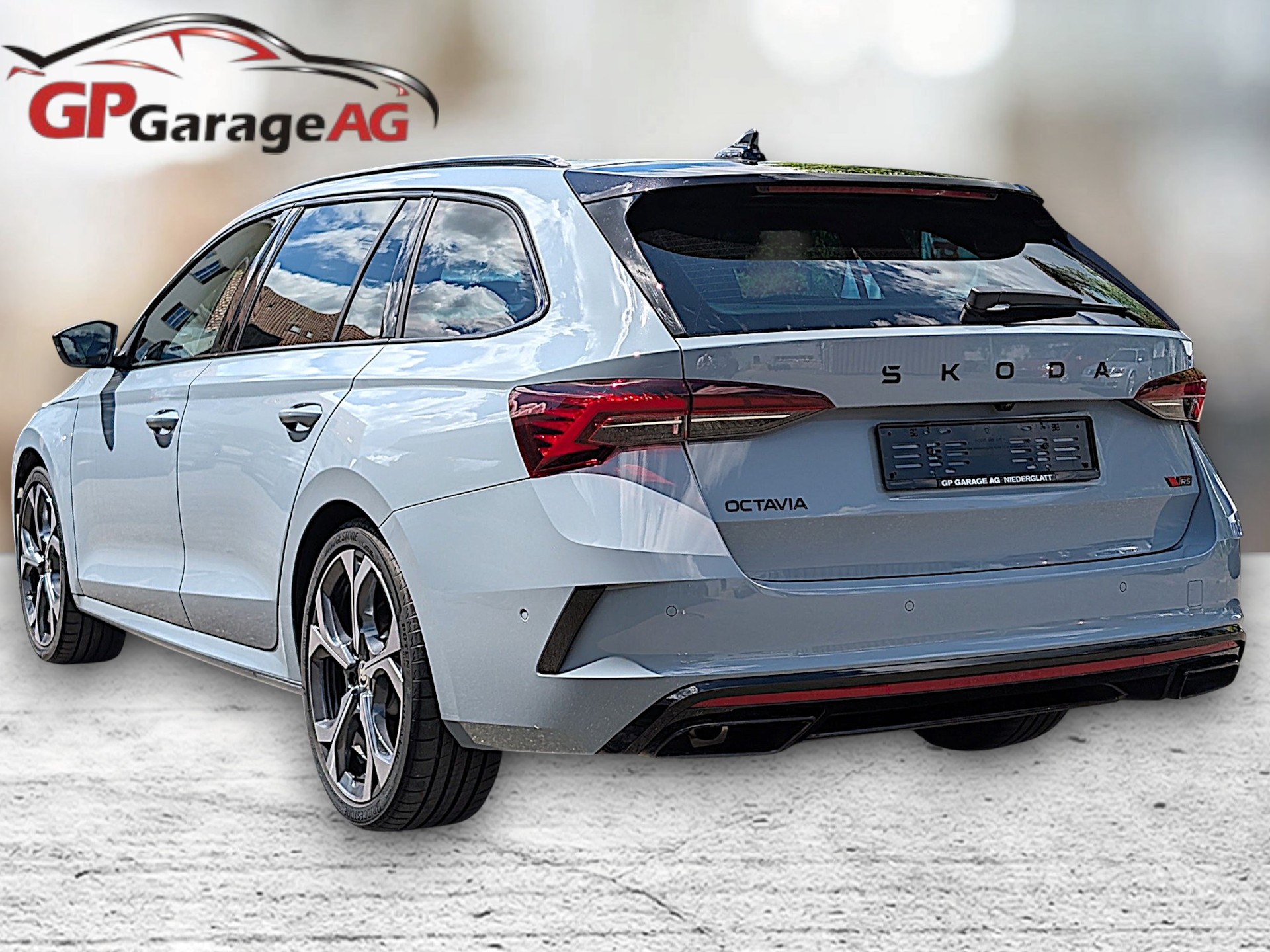 SKODA Octavia Combi 2.0 TSI DSG RS-showroom-element-2