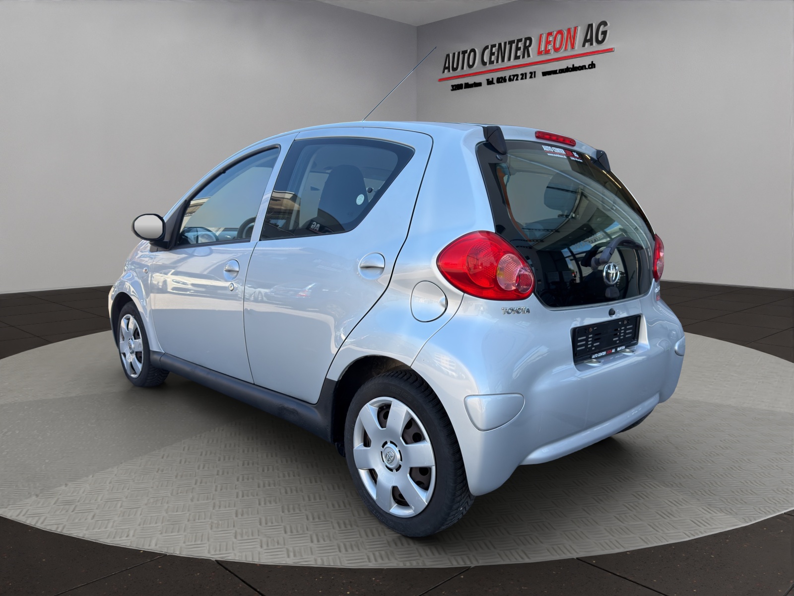 TOYOTA Aygo 1.0 Linea Terra-showroom-element-3