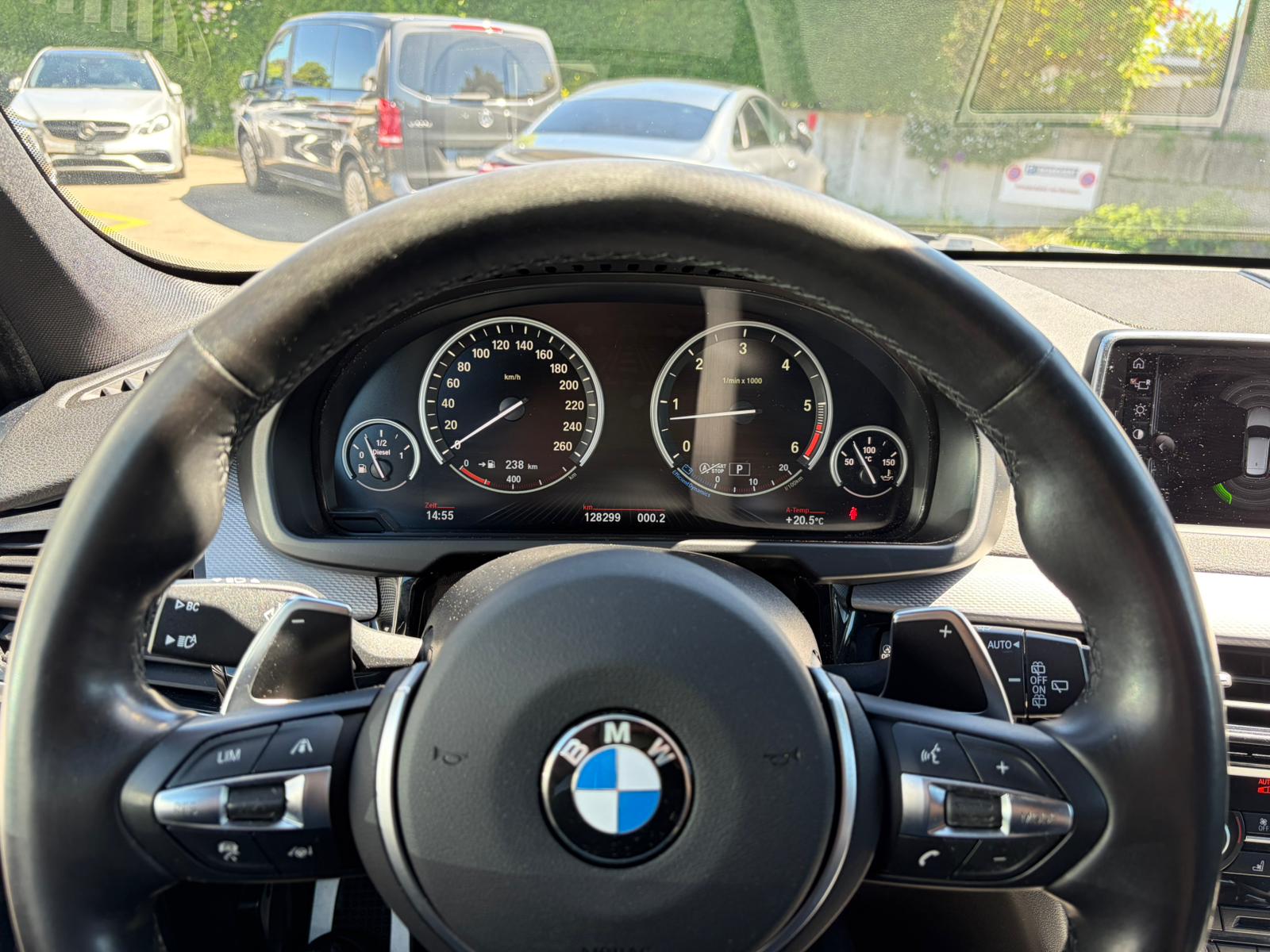BMW X5 xDrive 40d Steptronic-image-15