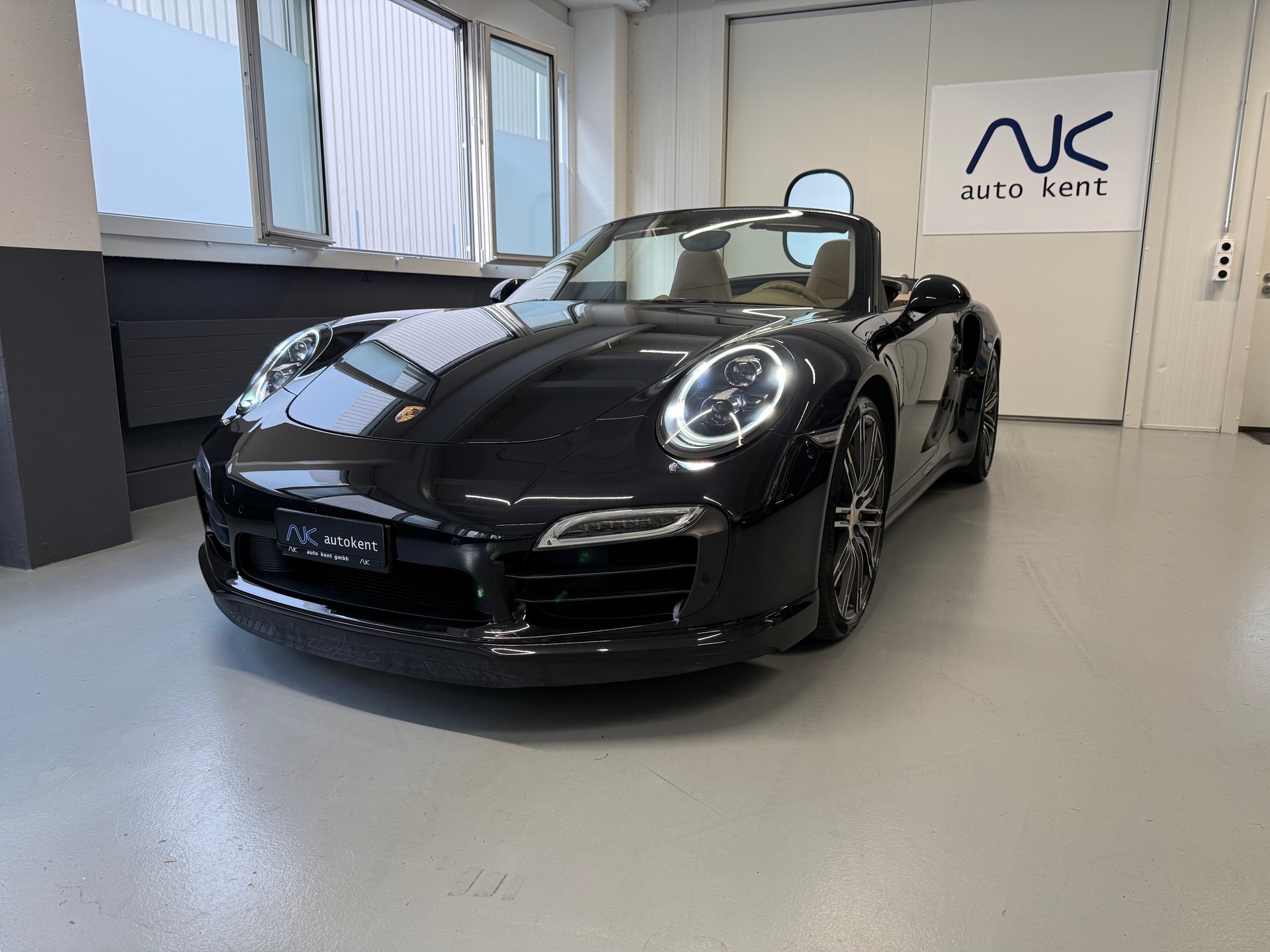 PORSCHE 911 Turbo S Cabrio PDK