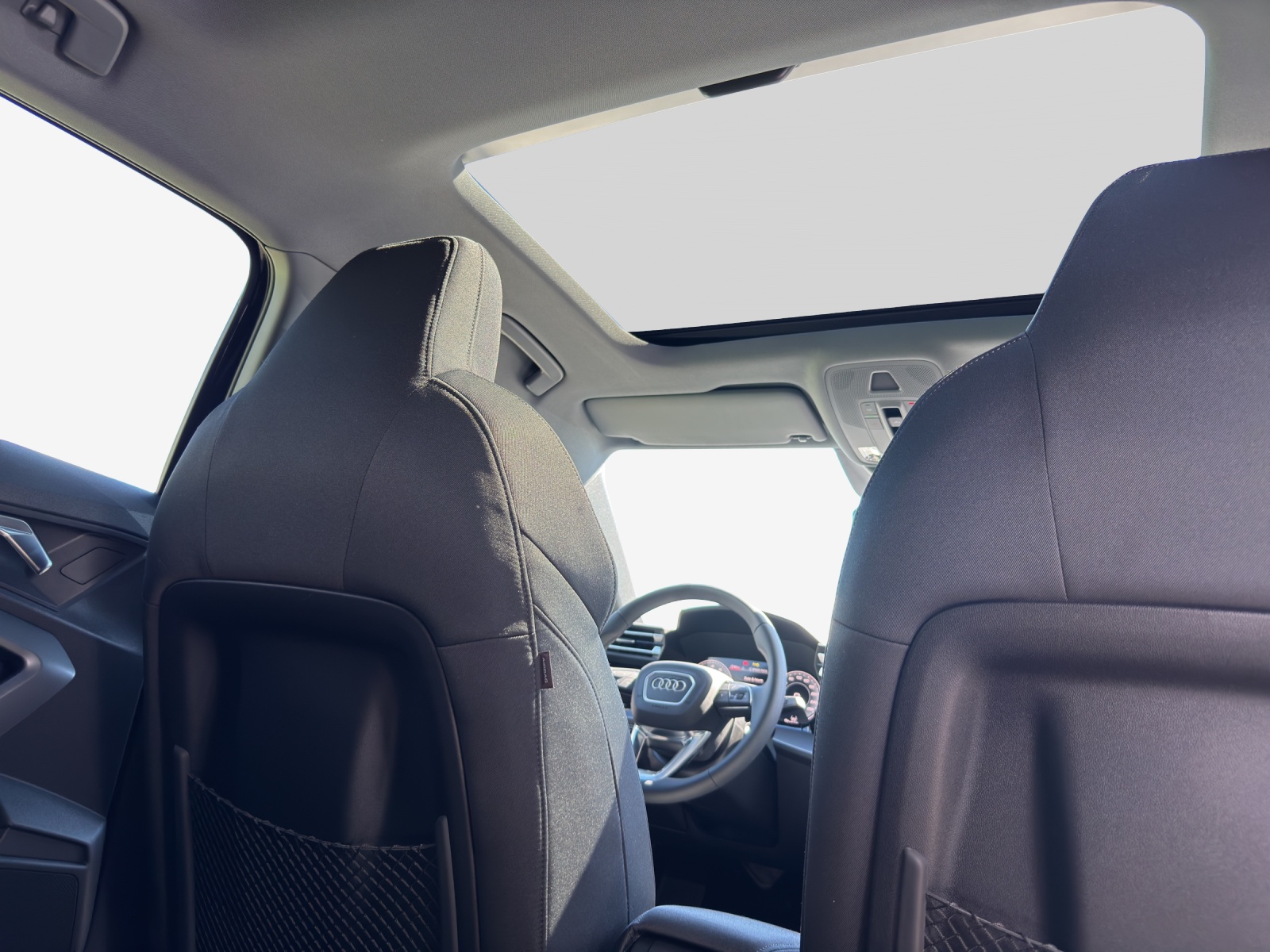 AUDI A3 Sportback TFSI 110 kW S line Attraction S tronic-image-14