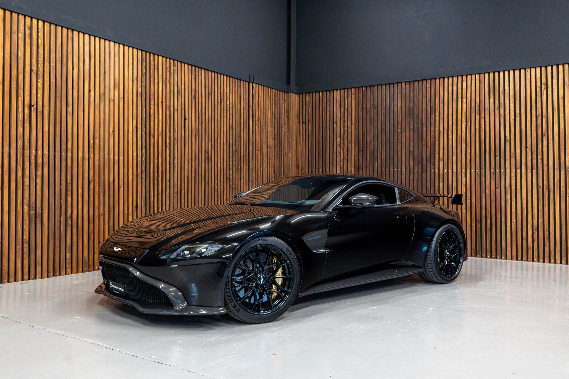 ASTON MARTIN V8 Vantage Coupé 4.0 V8 Bi-Turbo AMR