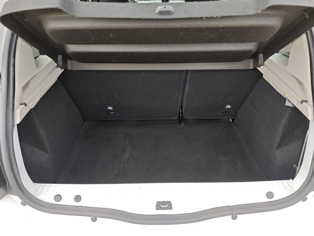 DACIA Sandero 1.5 dCi Stepway Lauréate-image-24