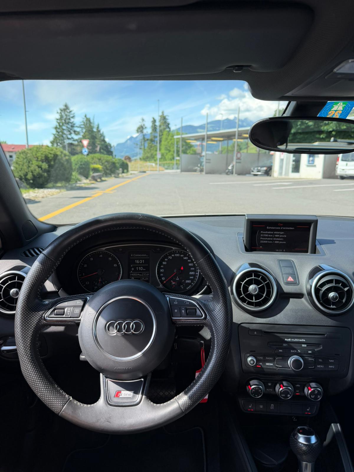 AUDI A1 Sport 1.4 TFSI Ambition S-tronic-image-9