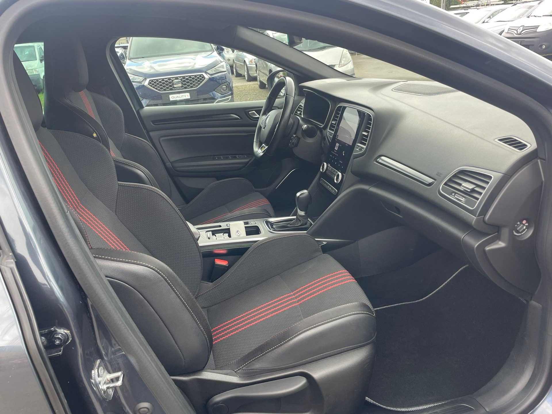 RENAULT Mégane Berline 1.6 E-Tech R.S. Line-image-8