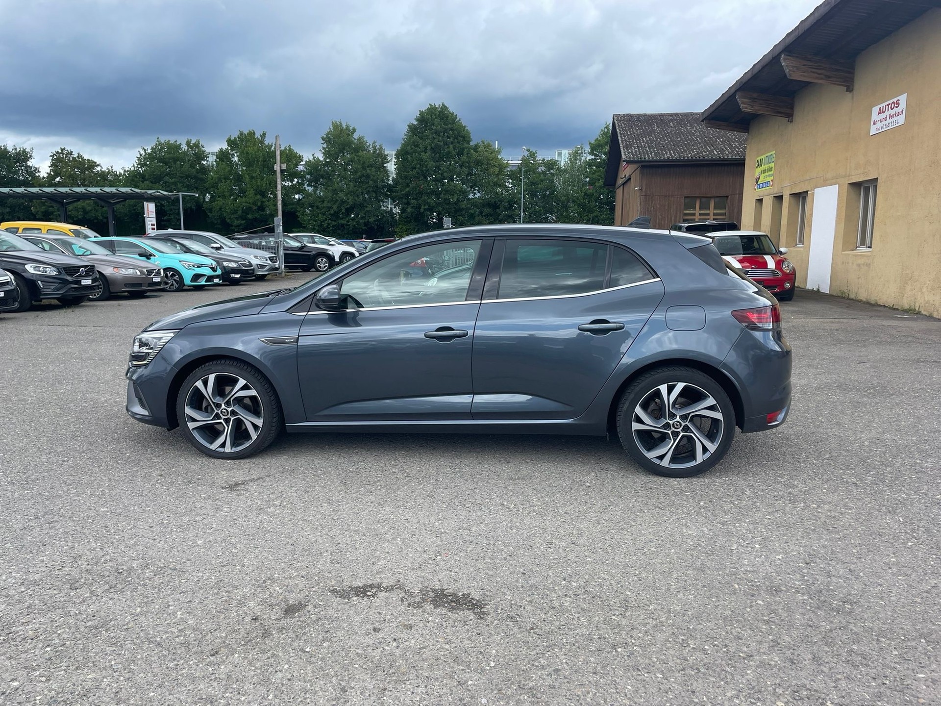 RENAULT Mégane Berline 1.6 E-Tech R.S. Line-image-3
