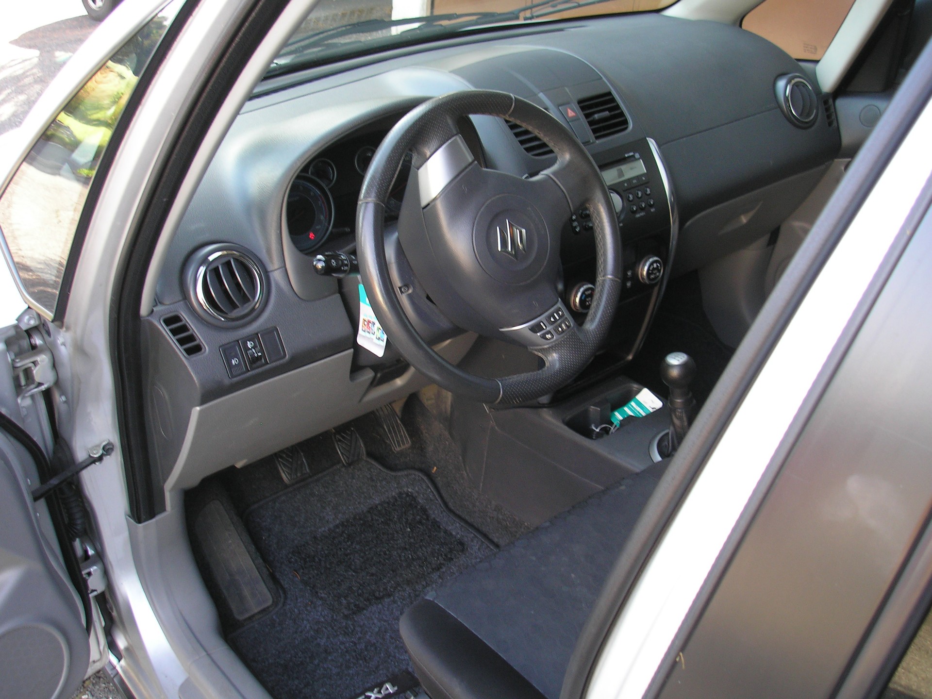 SUZUKI SX4 1.6 16V GL Top 4WD-image-4
