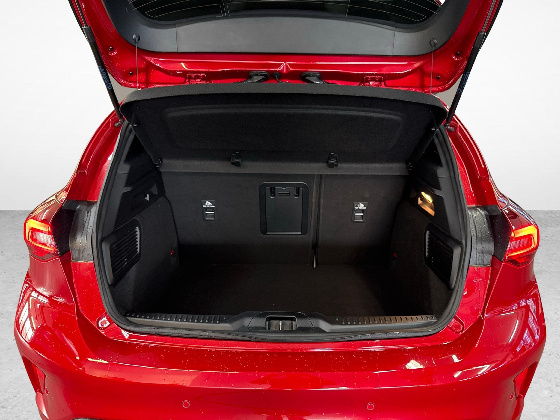 FORD Focus 2.3 EcoB ST X-image-12