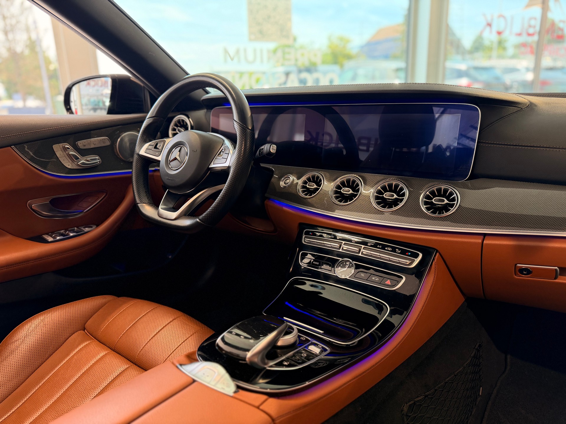 MERCEDES-BENZ E 400 Cabriolet Avantgarde 4 Matic 9G-Tronic-image-22