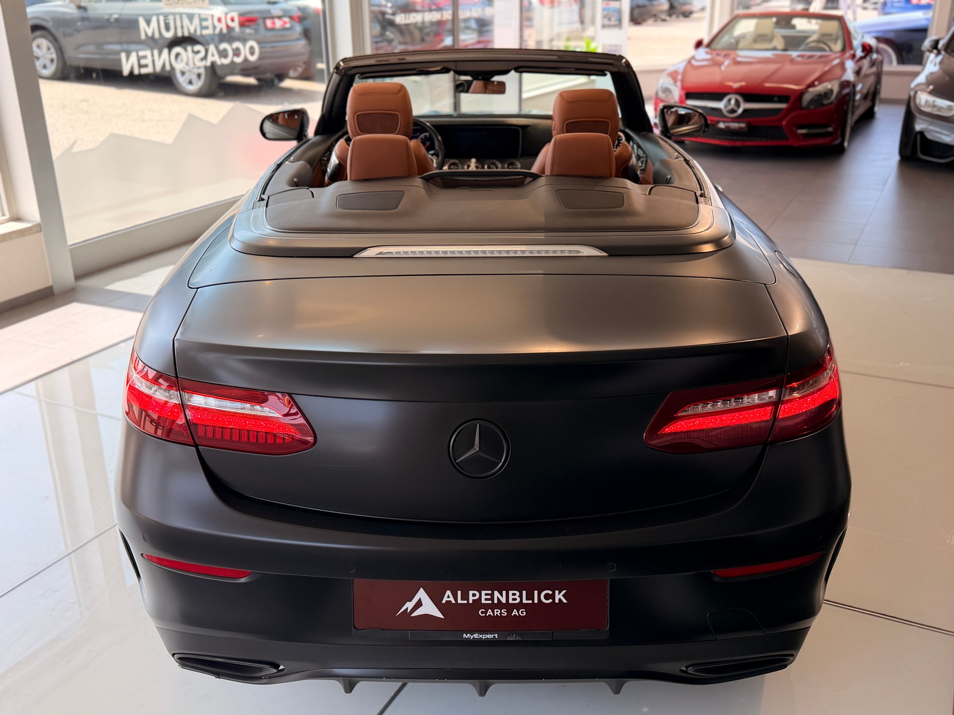 MERCEDES-BENZ E 400 Cabriolet Avantgarde 4 Matic 9G-Tronic-image-5