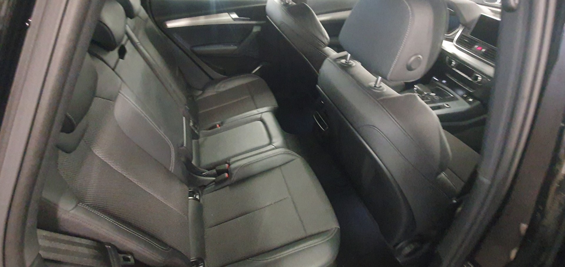 AUDI Q5 40 TDI sport quattro S-tronic-image-9