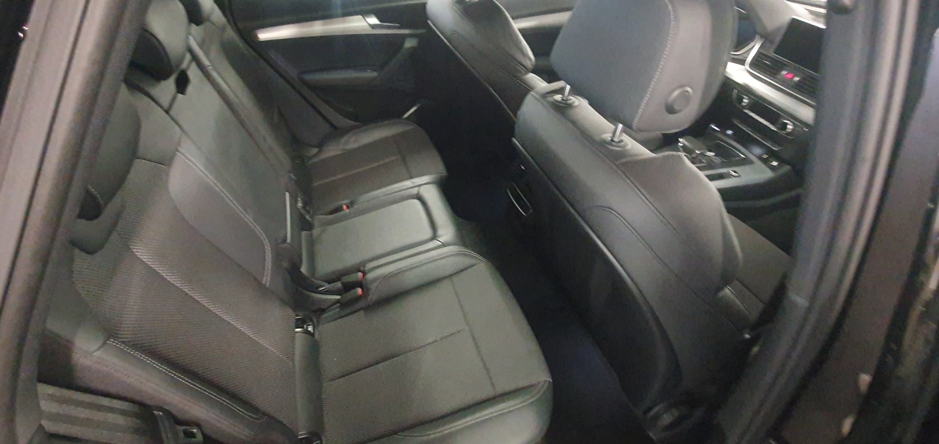 AUDI Q5 40 TDI sport quattro S-tronic-image-11