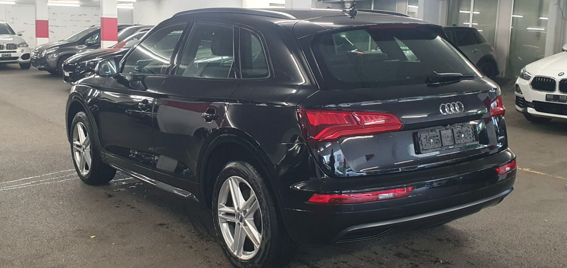AUDI Q5 40 TDI sport quattro S-tronic-image-4