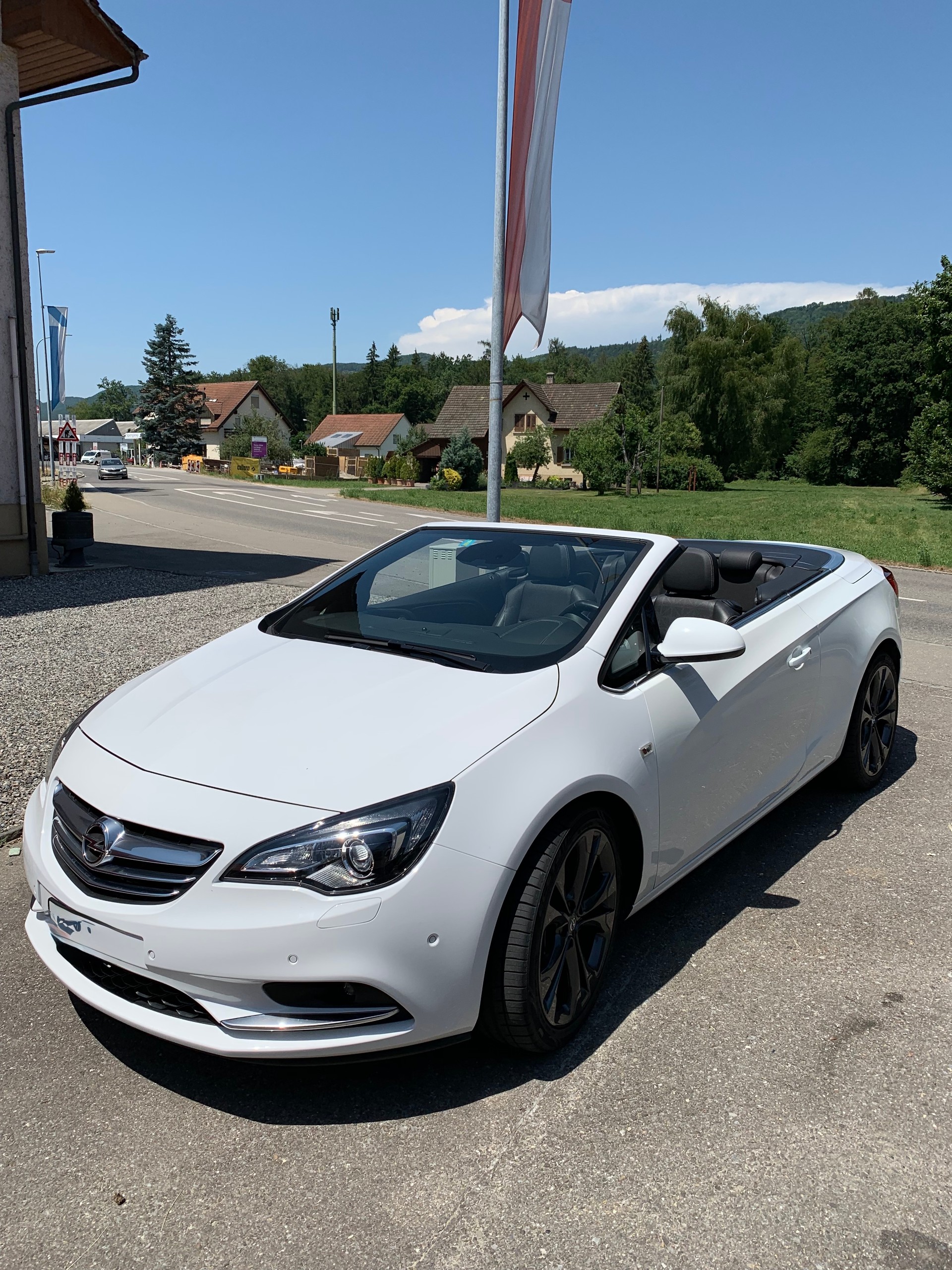 OPEL 1.6 T 170 eTEC Cosmo-image-0