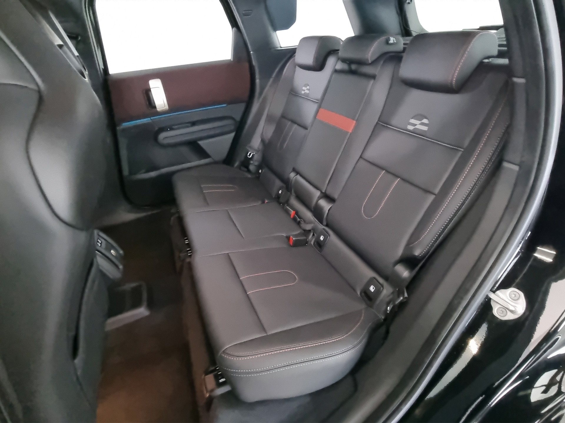 MINI Countryman 2.0 S ALL4-image-6