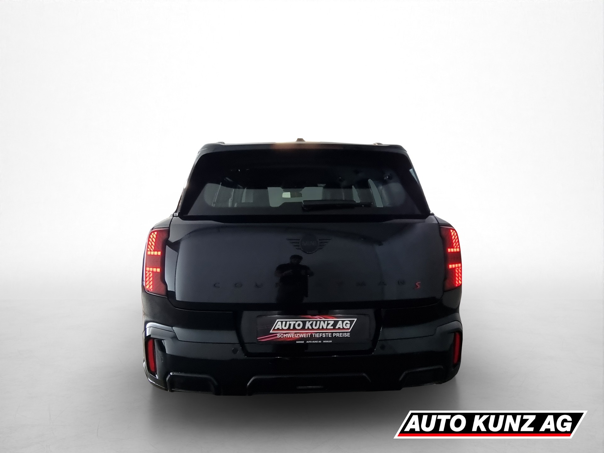 MINI Countryman 2.0 S ALL4-image-4