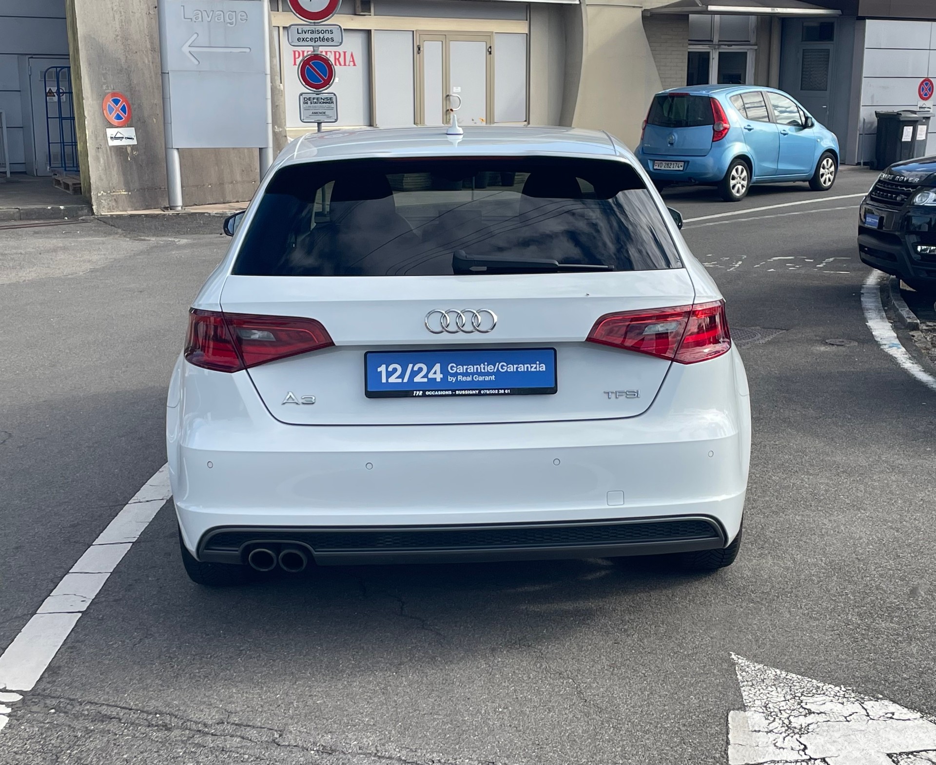 AUDI A3 Sportback 1.8 TFSI Ambition S-tronic-image-4