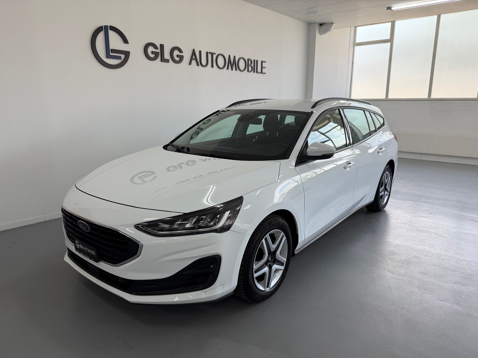 FORD Focus 1.0 MHEV Cool Connect Automat-image-0