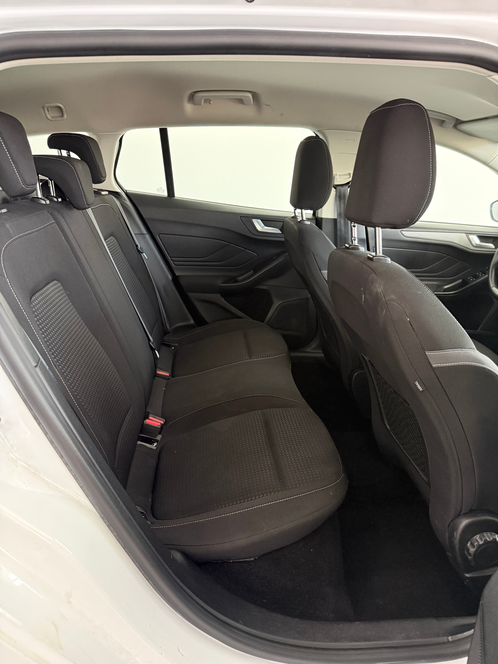 FORD Focus 1.0 MHEV Cool Connect Automat-image-11