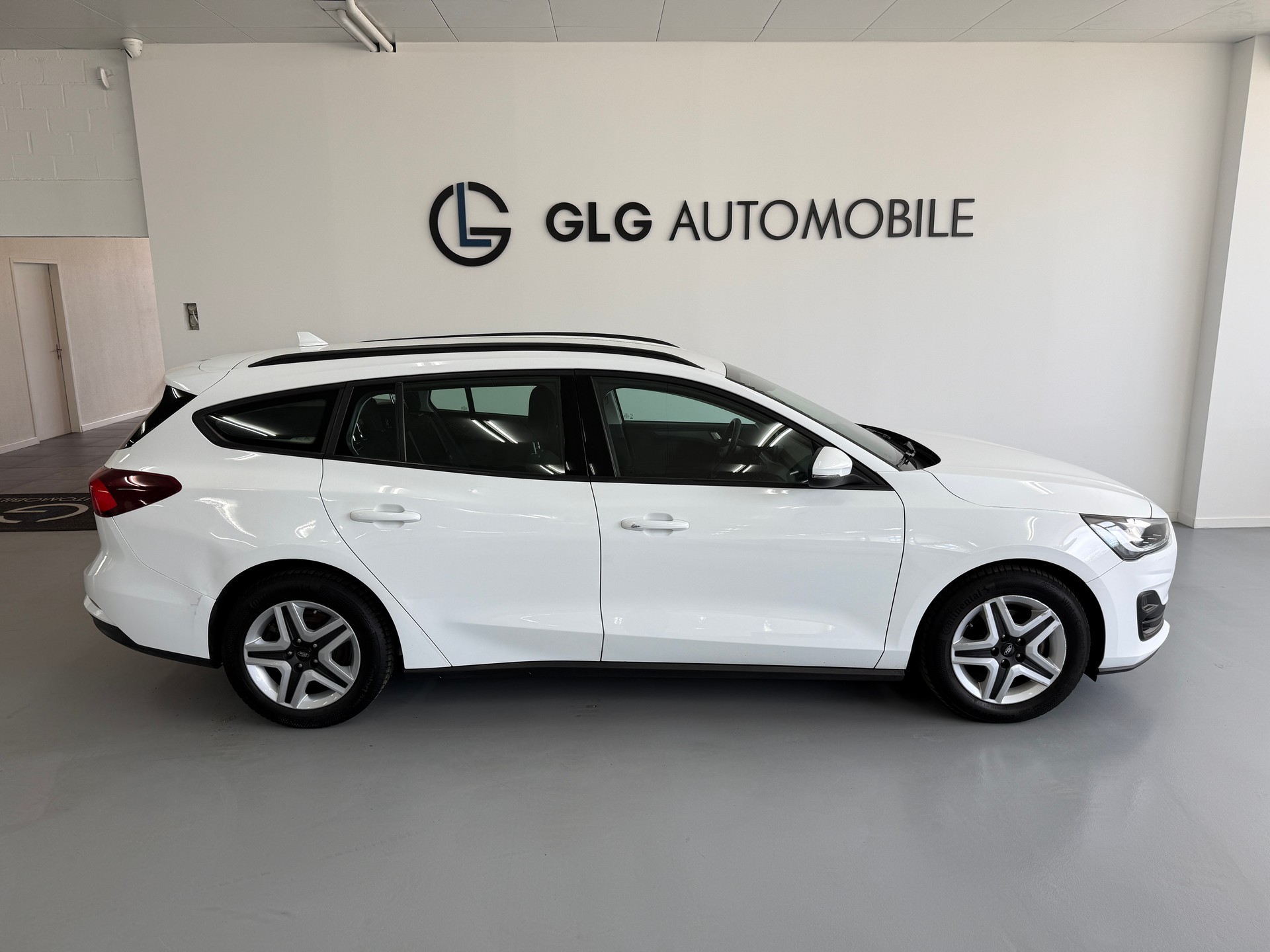 FORD Focus 1.0 MHEV Cool Connect Automat-image-4