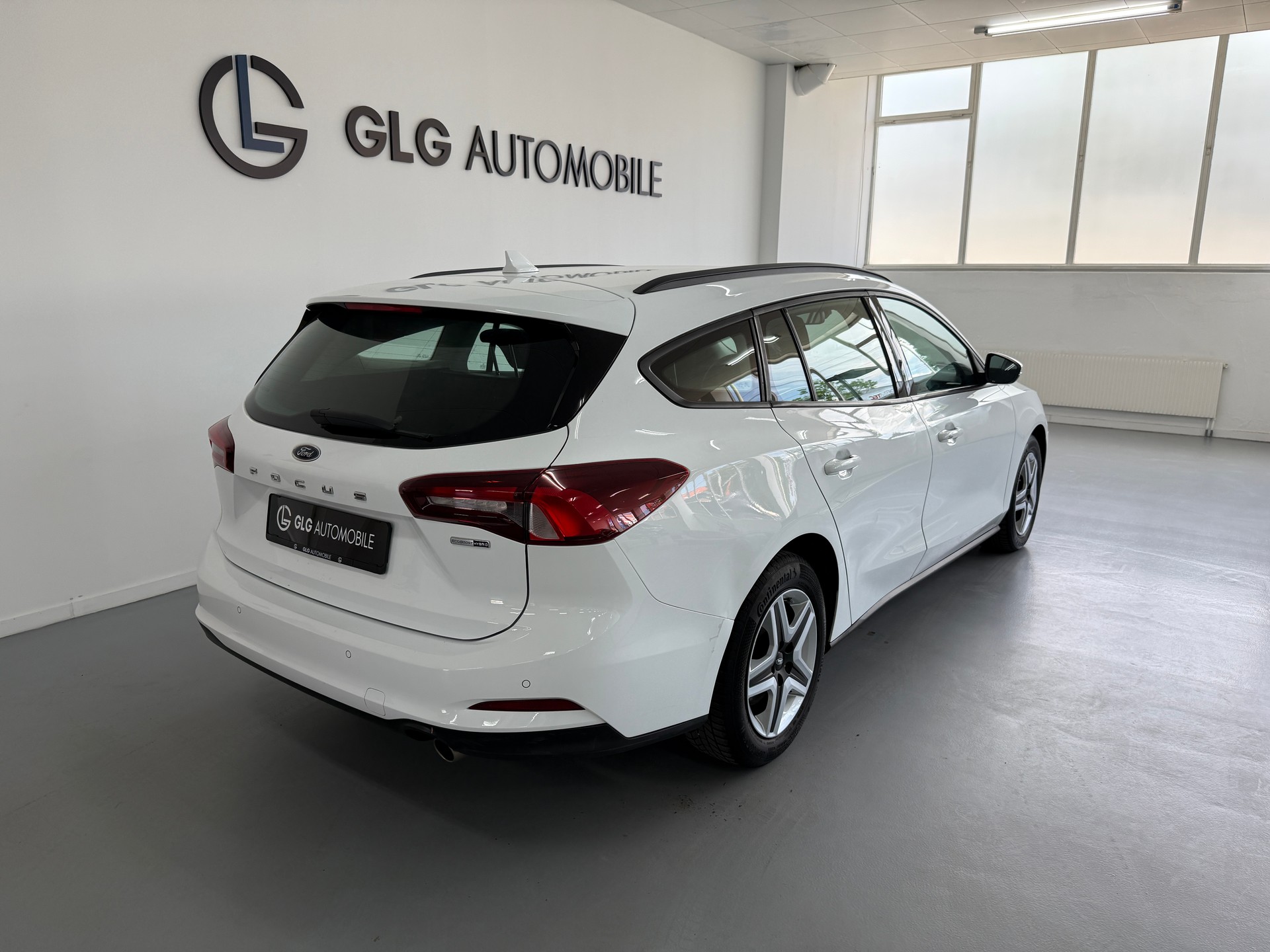 FORD Focus 1.0 MHEV Cool Connect Automat-image-3