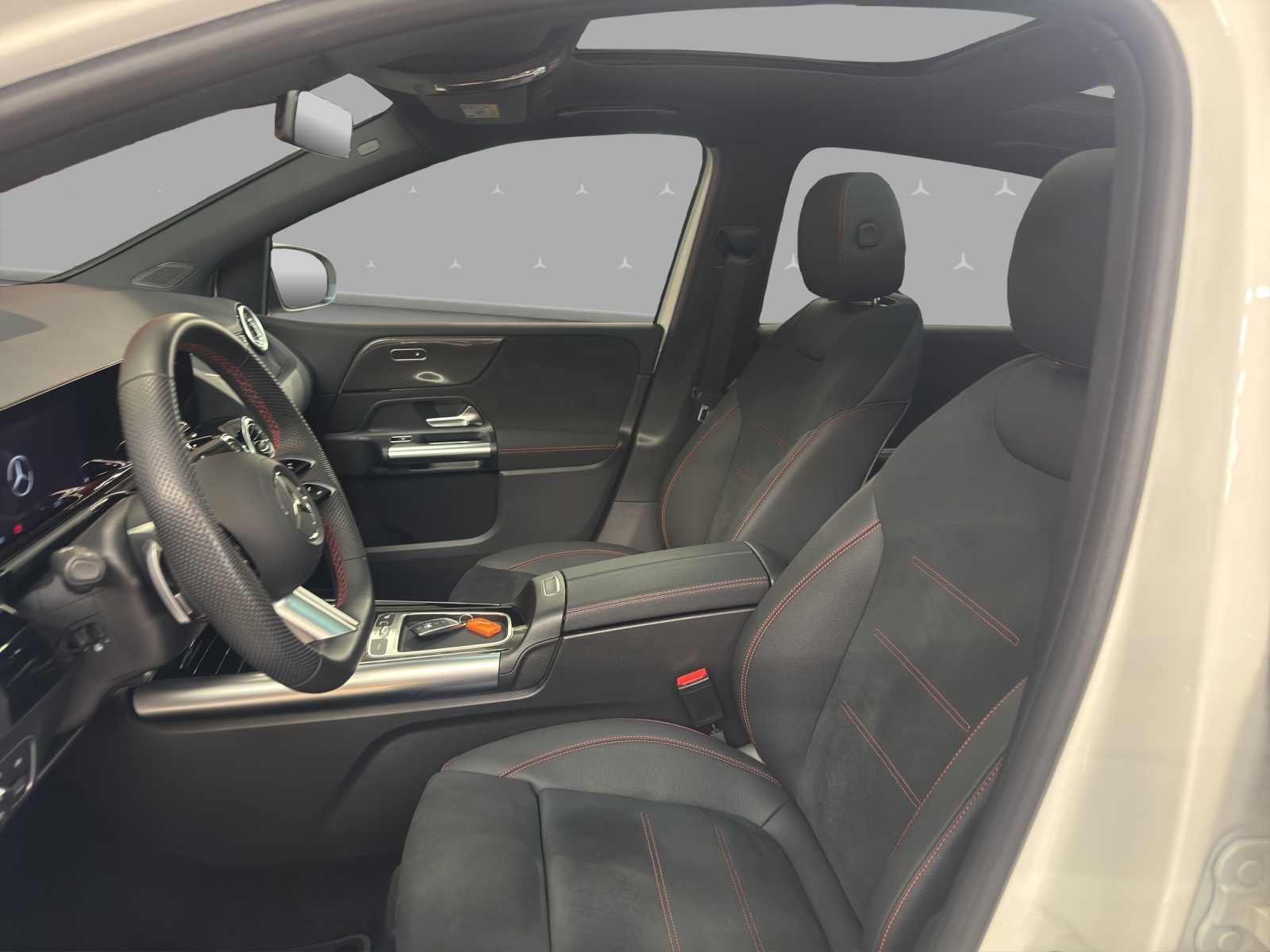 MERCEDES-BENZ B 250 4M - AMG / Rückfahrkamera / Multibeam LED / Panorama-Dach-image-7