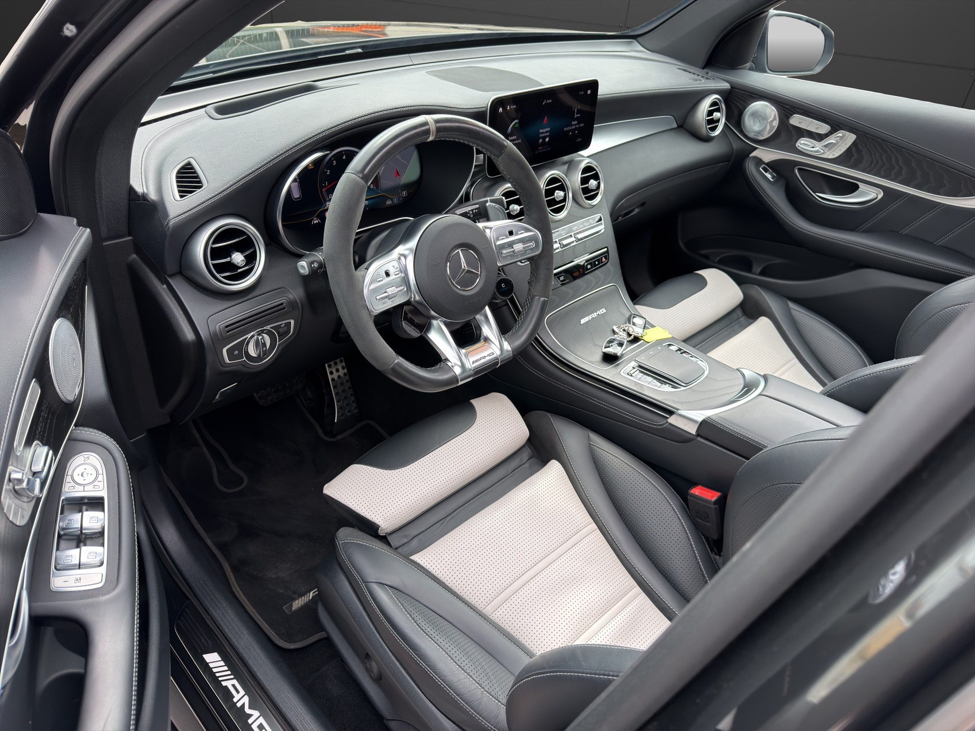 MERCEDES-BENZ GLC 63 S AMG 4Matic 9G-Tronic Pano/AHK-image-10