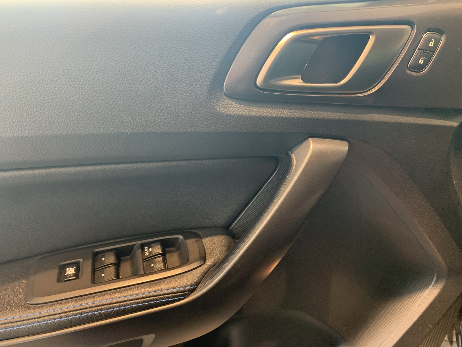 FORD Ranger DKab.Pick-up 2.0 EcoBlue 4x4 Raptor-image-7