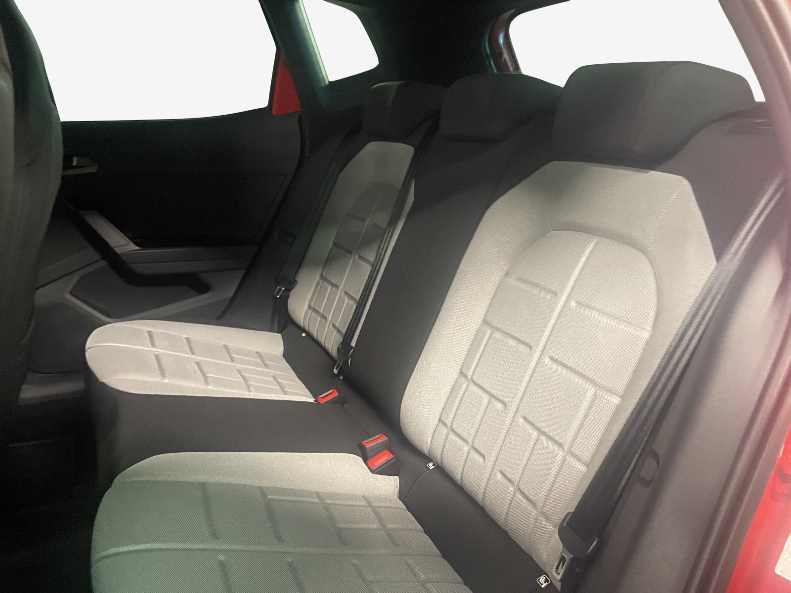 SEAT Arona 1.0 TSI Eco Move FR DSG-image-11