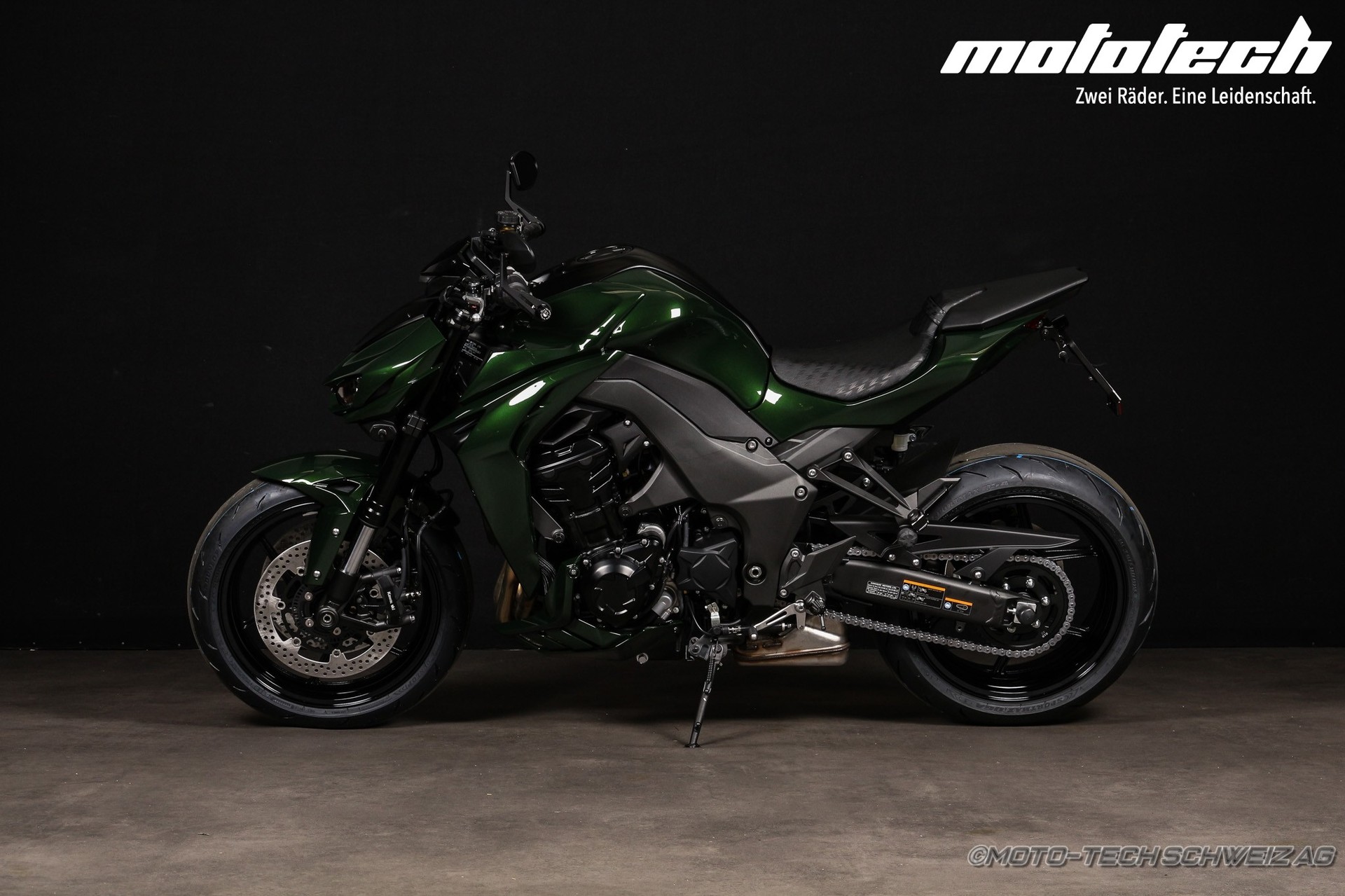 KAWASAKI Z 1100 ASTON GREEN-showroom-element-3