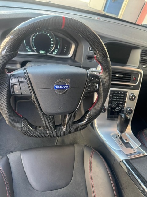 VOLVO V60 T6 AWD R-Design Geartronic-image-8