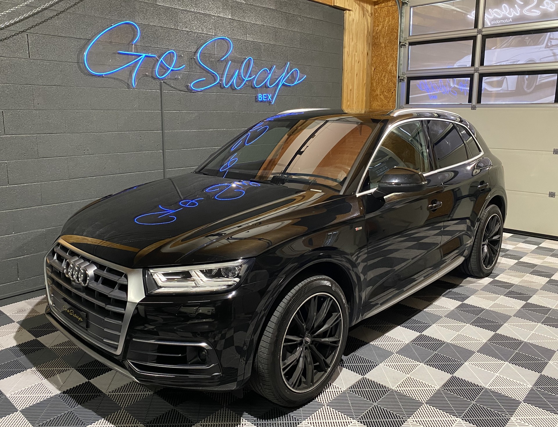 AUDI Q5 3.0 TDI sport S line quattro tiptronic-image-9