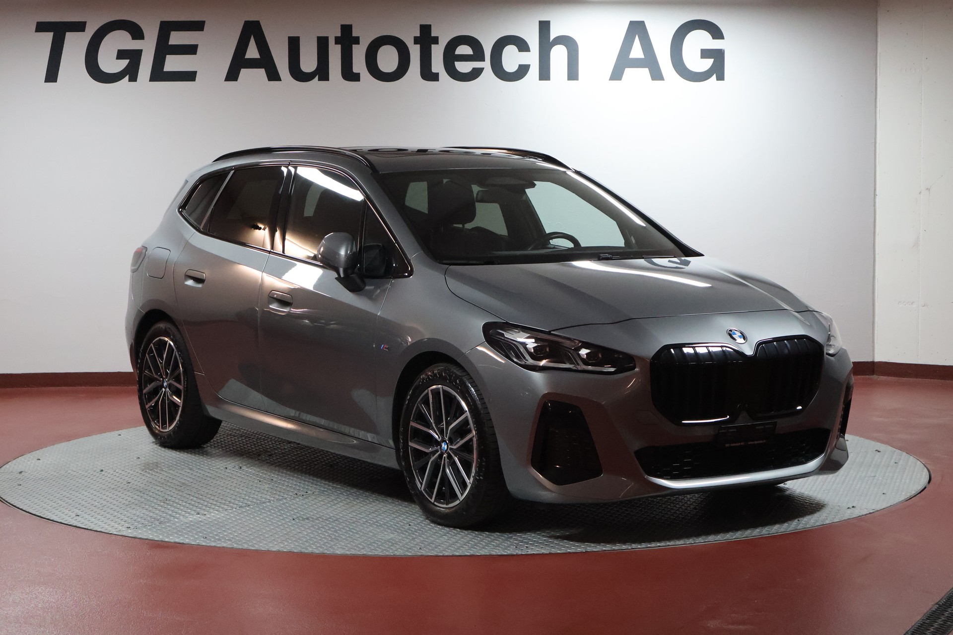 BMW 218i Active Tourer M Sport DKG-image-2