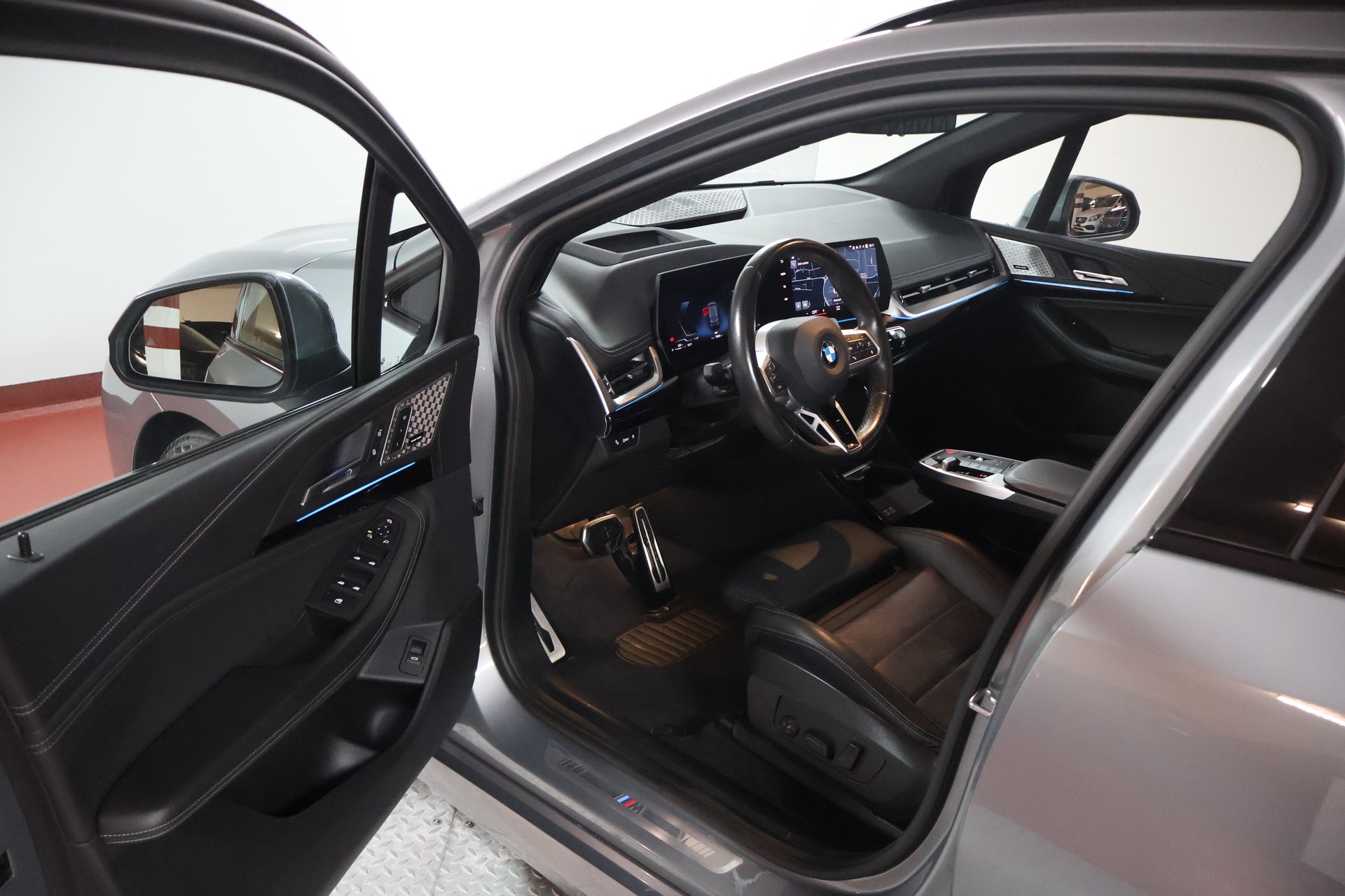 BMW 218i Active Tourer M Sport DKG-image-5