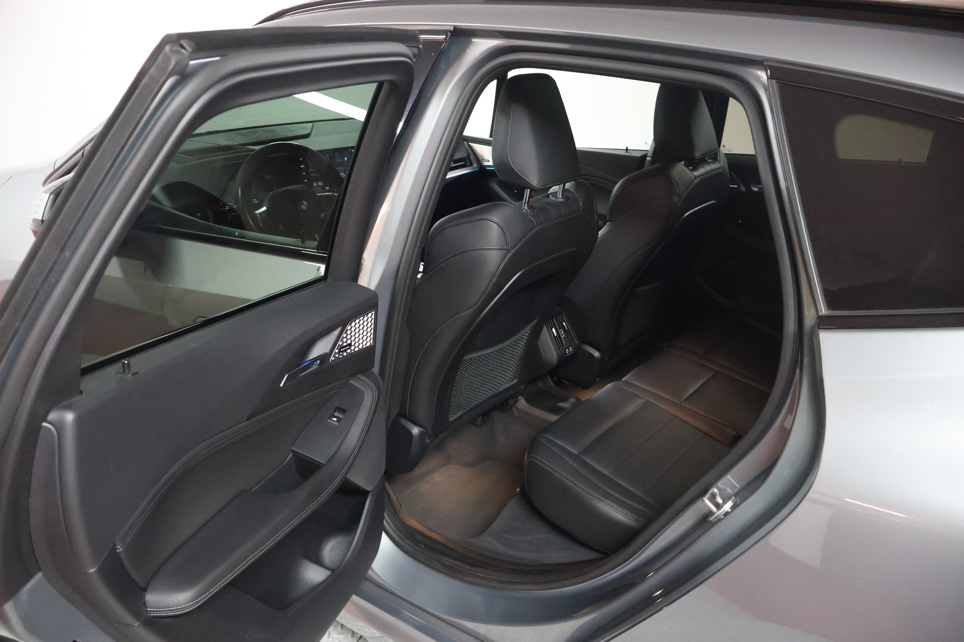 BMW 218i Active Tourer M Sport DKG-image-16